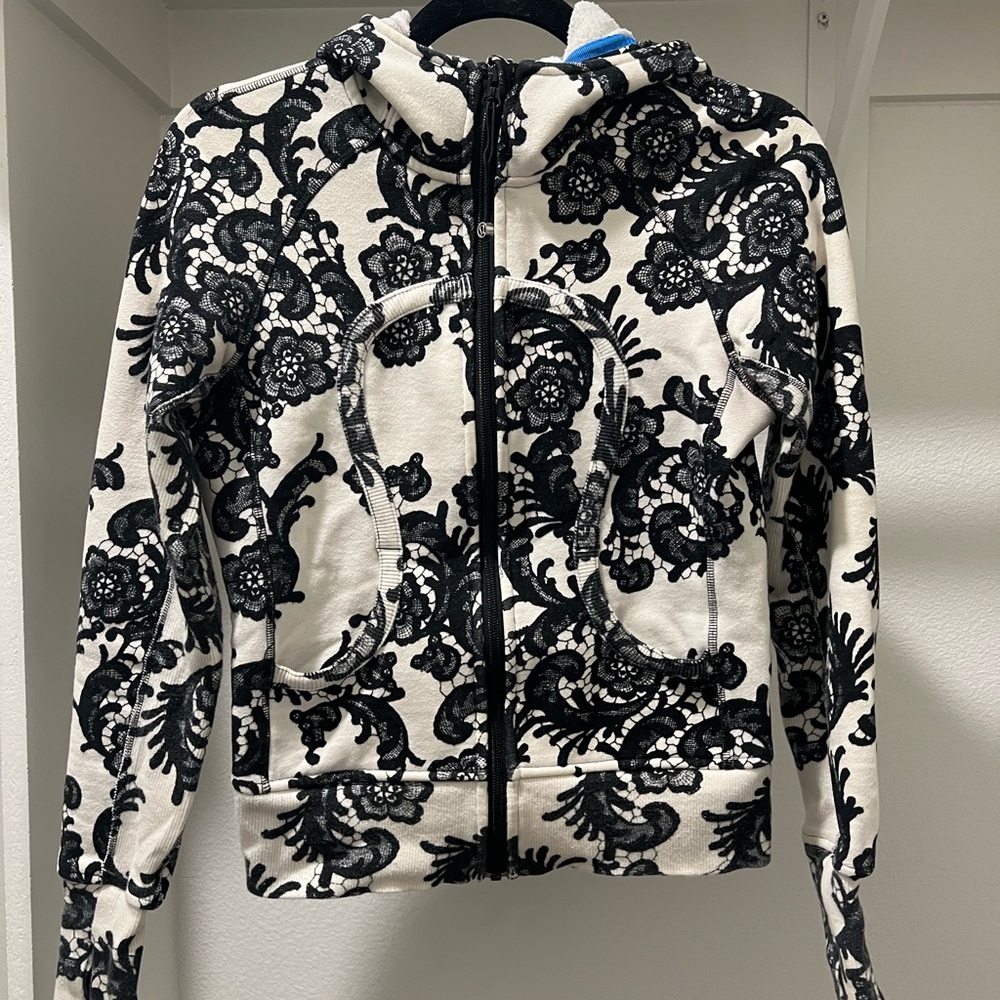 Lululemon Athletica Black and Cream Jacket